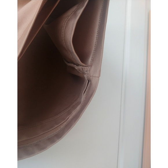 Dynamite Cropped Tank Top - Picture 6 of 6